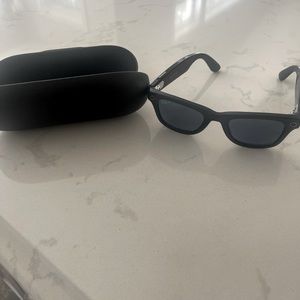 Navy polarized wayfarer raybans